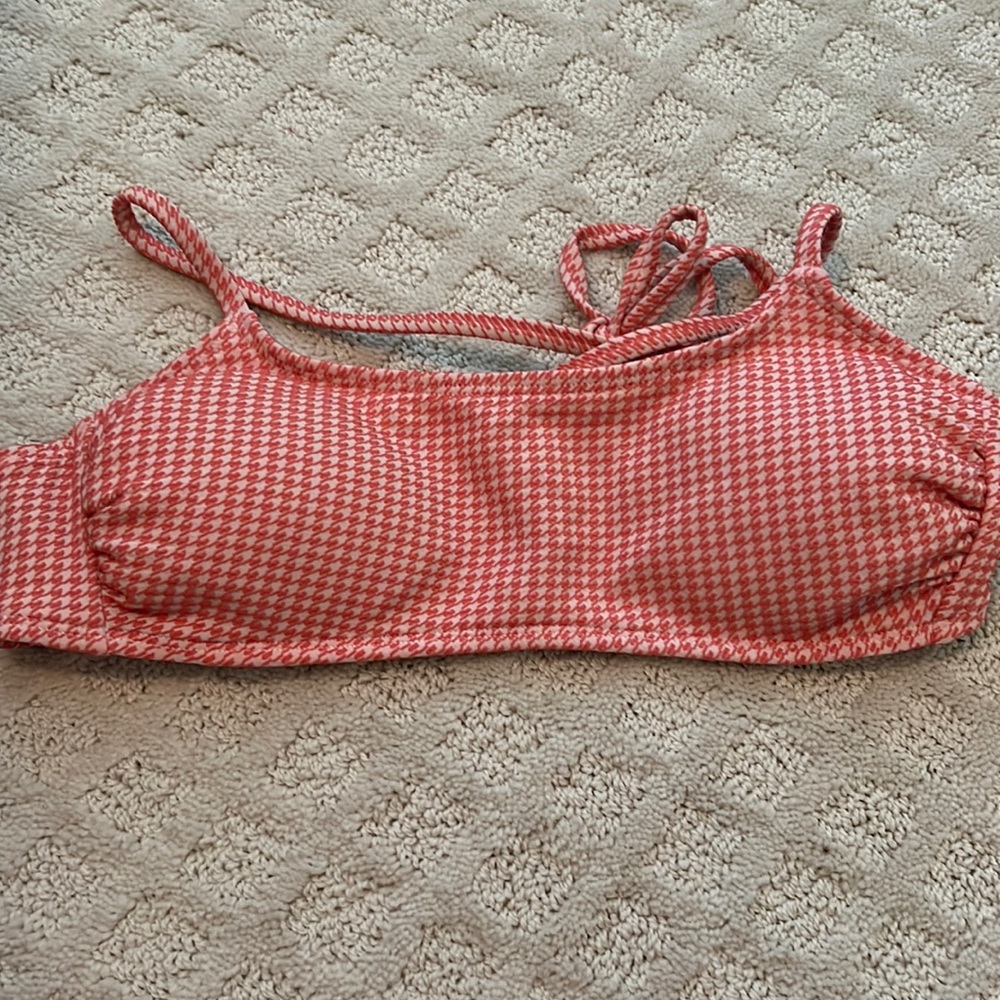 Coral and white patterned target swimsuit top size medium
